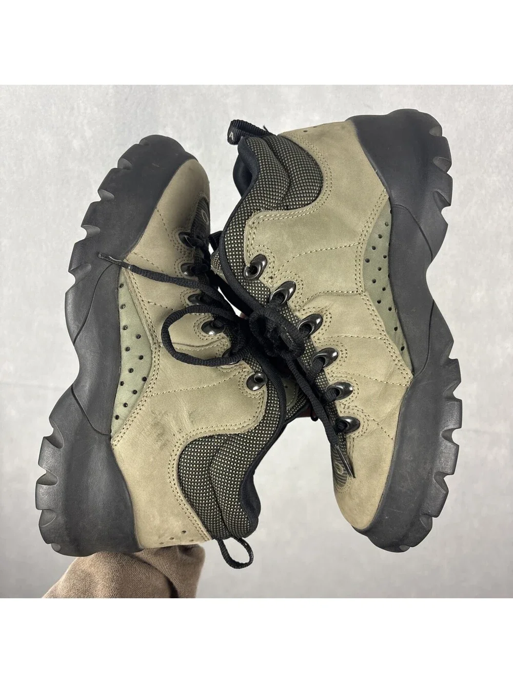 Oakley Software Nail Boots Men’s 8 Crossbones Hiking Outdoors Gorpcore Y2K